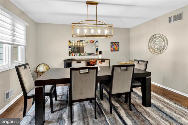 1 JOSHUA COURT, Kendall Park, NJ 08824