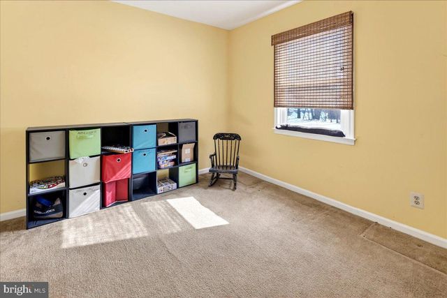 1 JOSHUA COURT, Kendall Park, NJ 08824