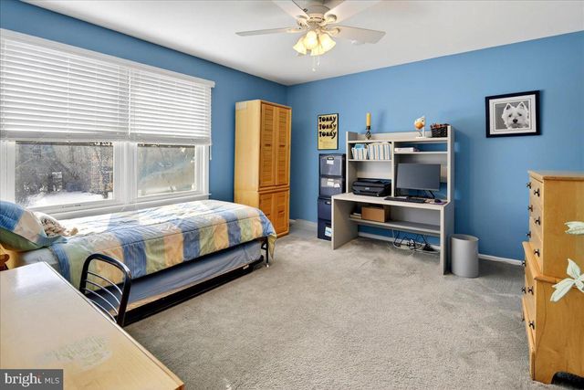 1 JOSHUA COURT, Kendall Park, NJ 08824