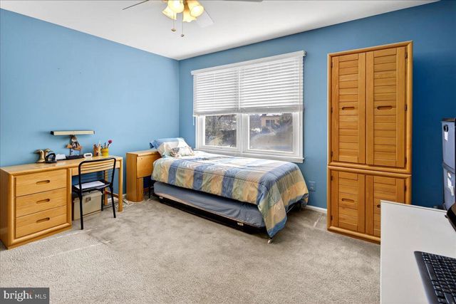 1 JOSHUA COURT, Kendall Park, NJ 08824