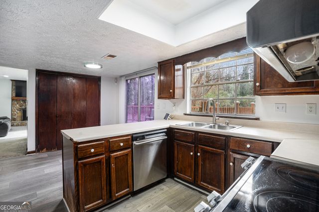 4609 Keighley Drive, Stone Mountain, GA 30083