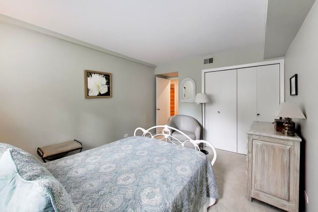 2001 Sherman Avenue 204, Evanston, IL 60201