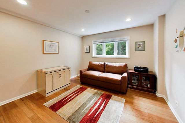 2001 Sherman Avenue 204, Evanston, IL 60201