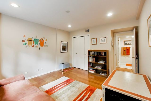 2001 Sherman Avenue 204, Evanston, IL 60201