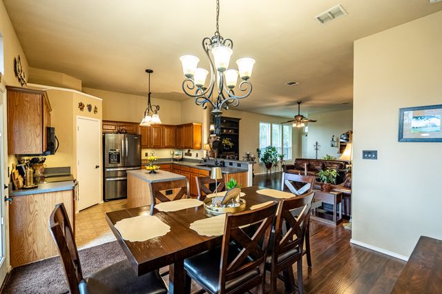7427 Lake Front Trail, Arlington, TX 76002
