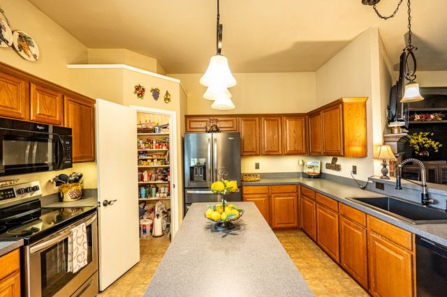 7427 Lake Front Trail, Arlington, TX 76002