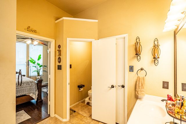 7427 Lake Front Trail, Arlington, TX 76002
