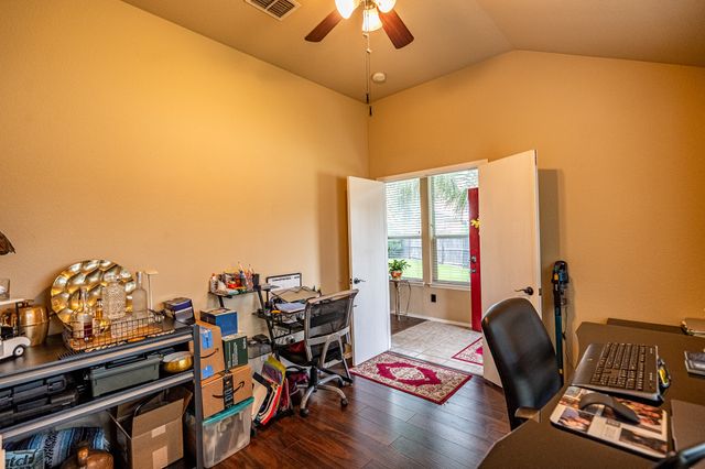 7427 Lake Front Trail, Arlington, TX 76002