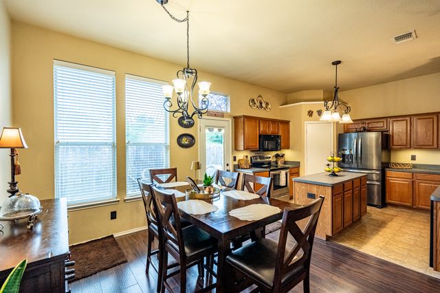 7427 Lake Front Trail, Arlington, TX 76002