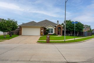 7427 Lake Front Trail, Arlington, TX 76002