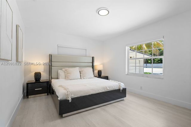 1308 Seabreeze Blvd, Fort Lauderdale, FL 33316