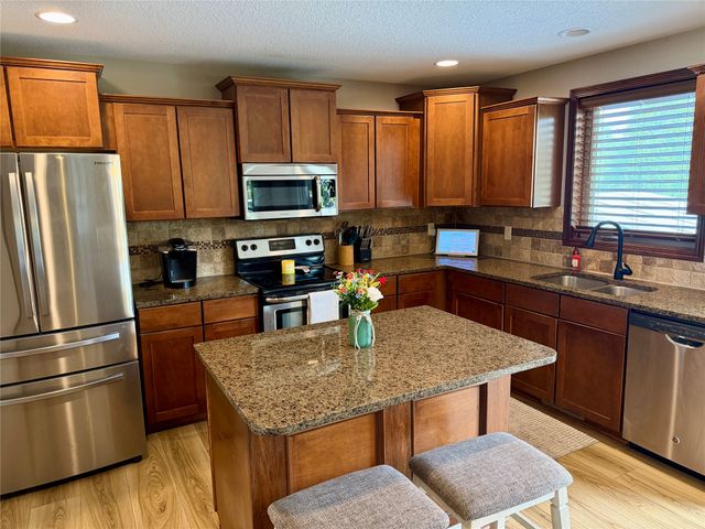 332 Aspen Drive NW, Bondurant, IA 50035