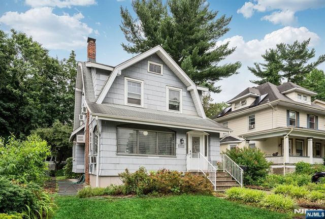 133 Highwood Avenue, Leonia, NJ 07605