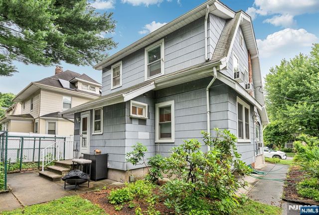 133 Highwood Avenue, Leonia, NJ 07605
