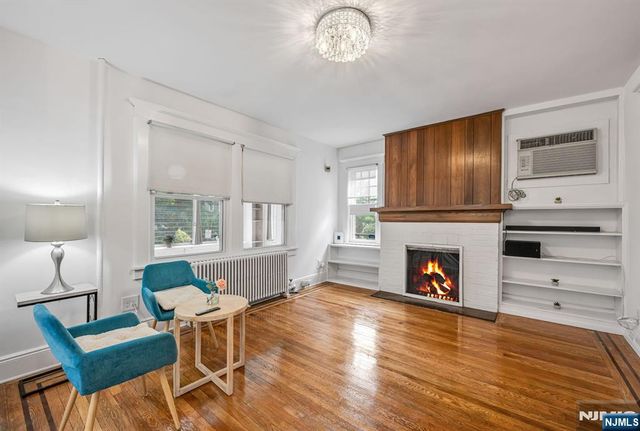 133 Highwood Avenue, Leonia, NJ 07605