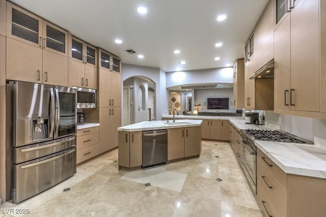 3 Grand Anacapri Drive, Henderson, NV 89011