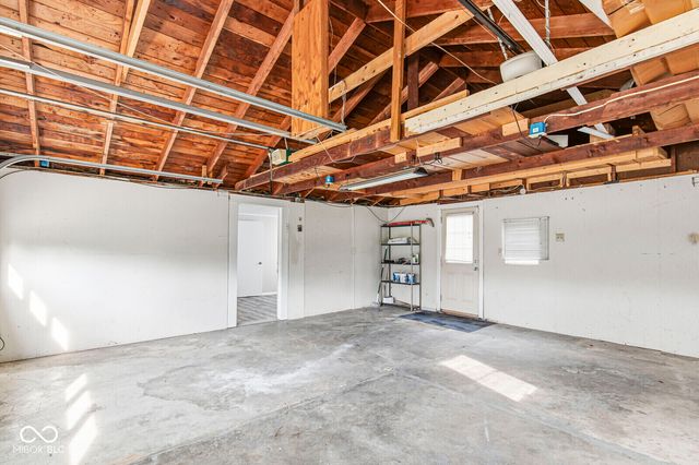 6744 E 49th Street, Indianapolis, IN 46226