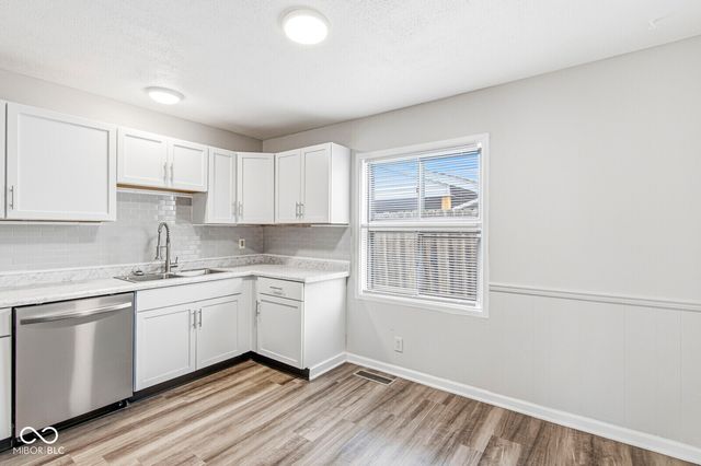 6744 E 49th Street, Indianapolis, IN 46226