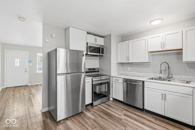 6744 E 49th Street, Indianapolis, IN 46226