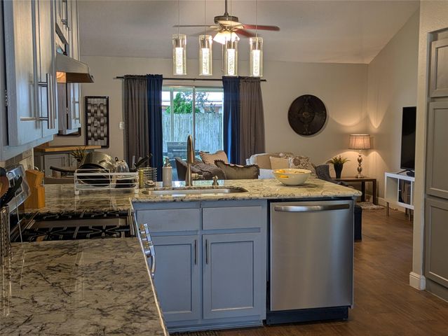5303 Lincoln Town Drive, Katy, TX 77493