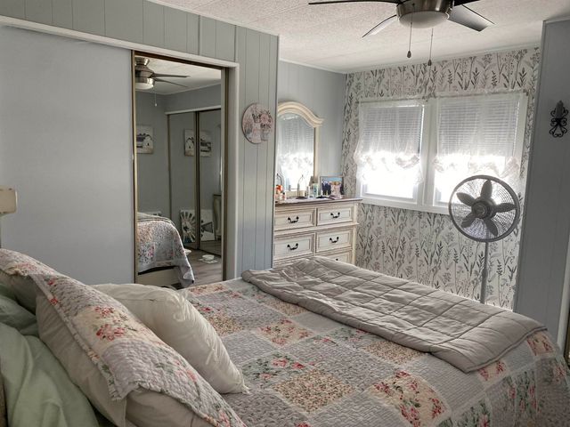 167 STAPLES Street, Seabrook, NH 03874