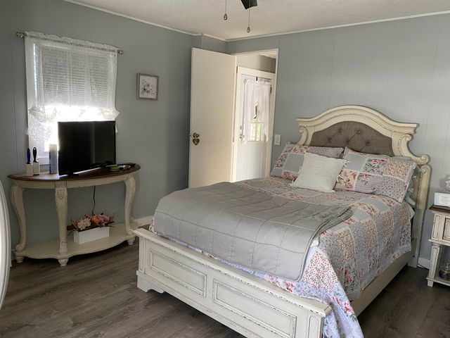 167 STAPLES Street, Seabrook, NH 03874