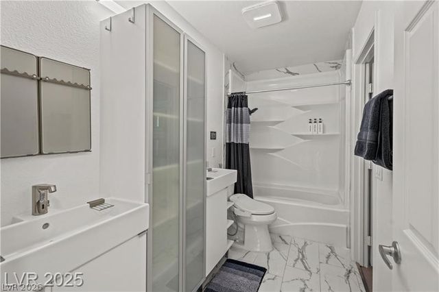 3009 Periscope Court, Las Vegas, NV 89117