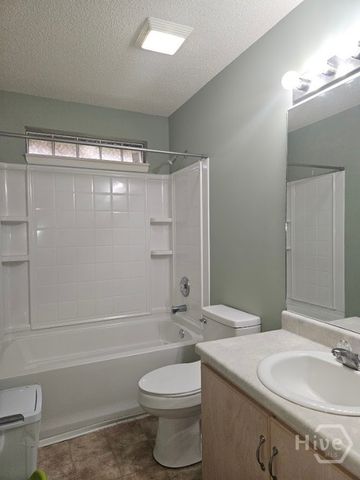 182 Gloucester Drive, Midway, GA 31320