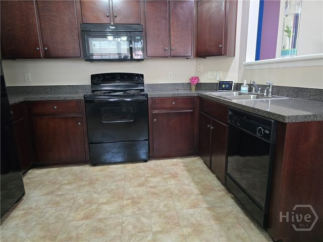 182 Gloucester Drive, Midway, GA 31320