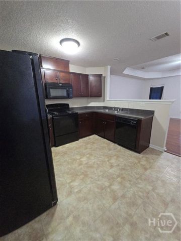 182 Gloucester Drive, Midway, GA 31320