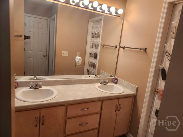 182 Gloucester Drive, Midway, GA 31320