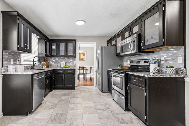 1226 Cobblestone Ln, Clarksville, TN 37042