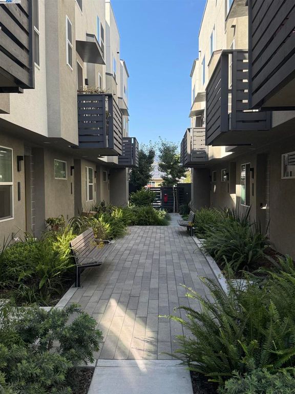 3957 Wattling Street, Oakland, CA 94601