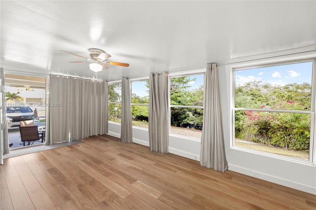 5239 NW 3rd Avenue, Deerfield Beach, FL 33064