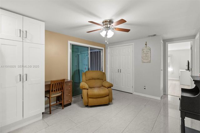 5239 NW 3rd Avenue, Deerfield Beach, FL 33064