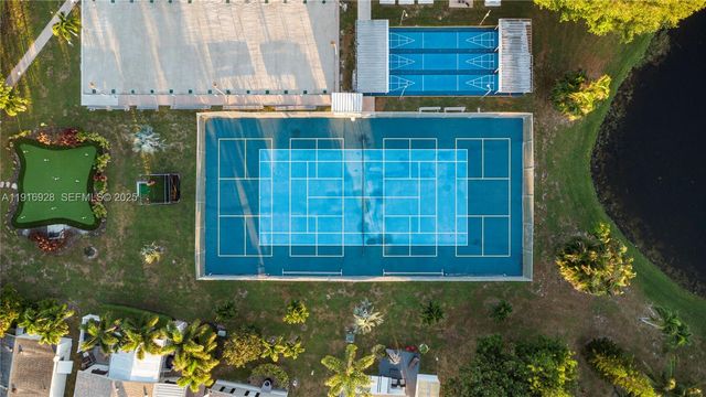 5239 NW 3rd Avenue, Deerfield Beach, FL 33064