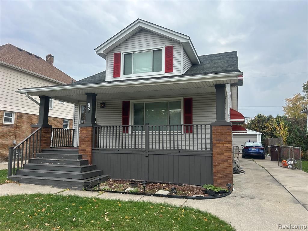 8054 Potomac, Center Line, MI 48015