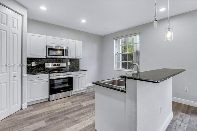 2540 SW 85th Ter 101, Miramar, FL 33025