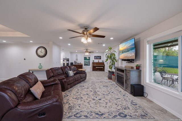 25951 Mahogony Trl, San Antonio, TX 78255