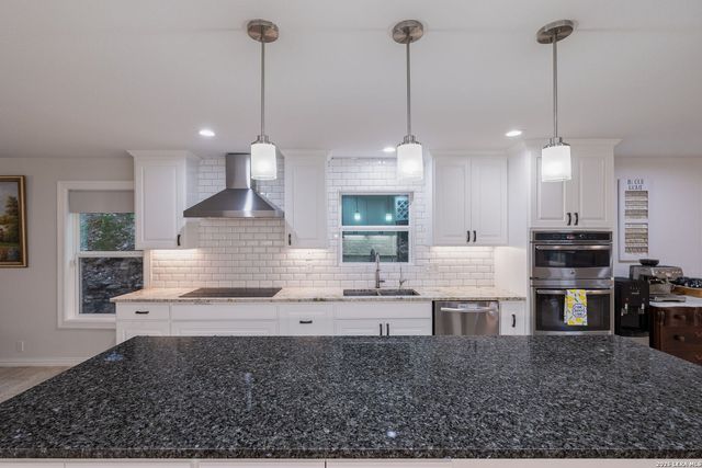 25951 Mahogony Trl, San Antonio, TX 78255