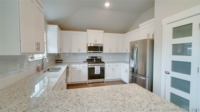 3969 S 152nd Avenue E, Tulsa, OK 74134