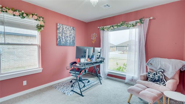 3969 S 152nd Avenue E, Tulsa, OK 74134