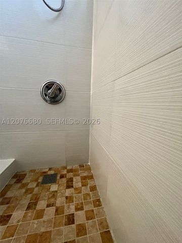 1077 SE 22nd Ave N8, Pompano Beach, FL 33062