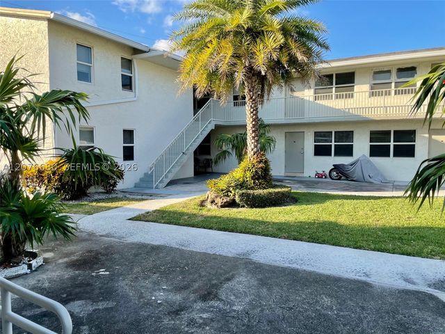 1077 SE 22nd Ave N8, Pompano Beach, FL 33062