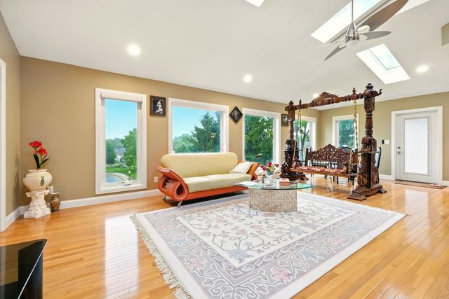 1515 Oak Run Court, Mansfield, OH 44906