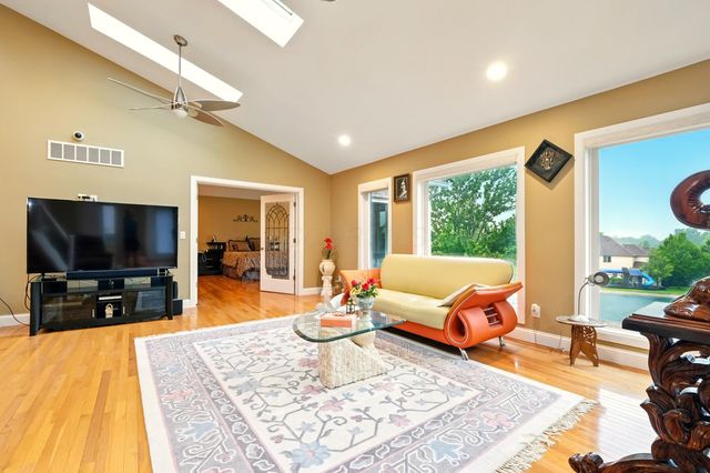 1515 Oak Run Court, Mansfield, OH 44906