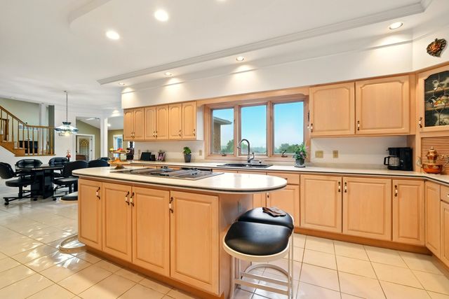 1515 Oak Run Court, Mansfield, OH 44906