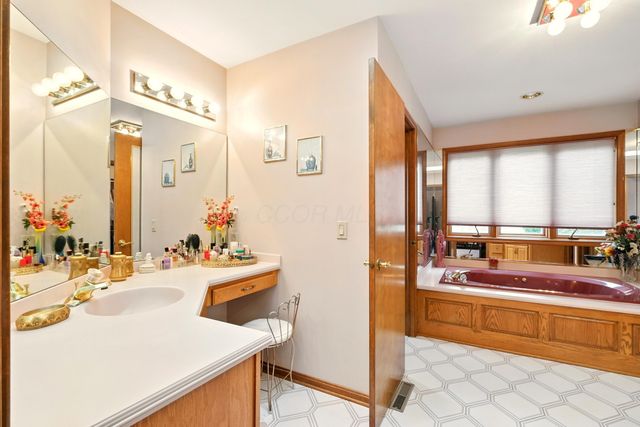 1515 Oak Run Court, Mansfield, OH 44906