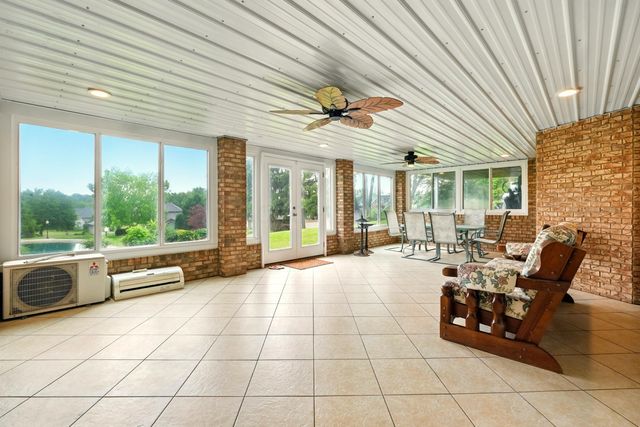 1515 Oak Run Court, Mansfield, OH 44906