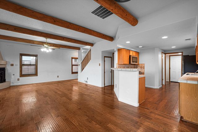 7405 Eagle Crest Avenue NE, Albuquerque, NM 87113